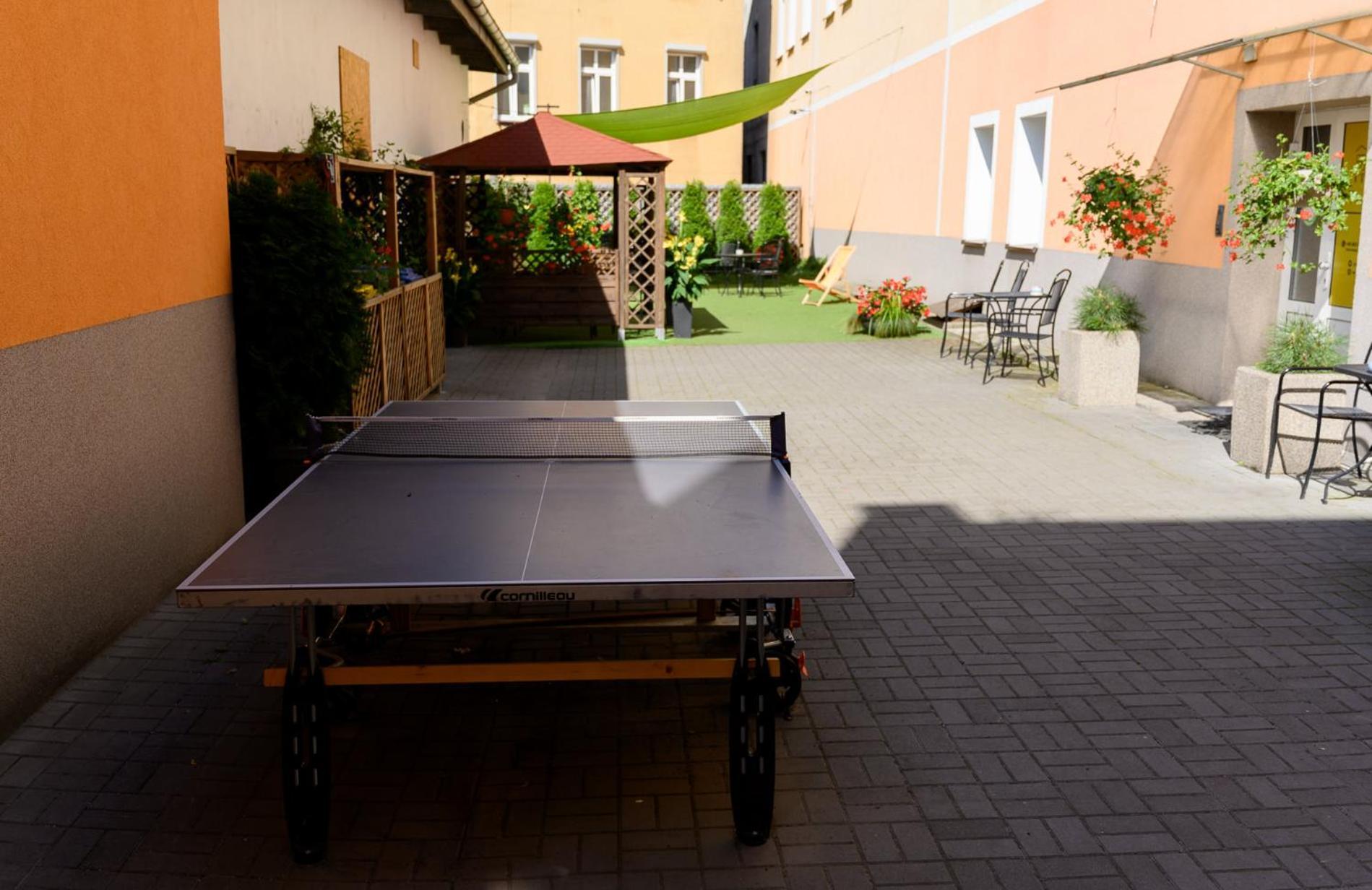 Noclegi Galesz Świdnica Exteriör bild